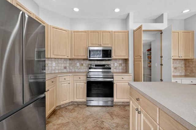 2173 Bellcrest Circle, Royal Palm Beach, FL 33411