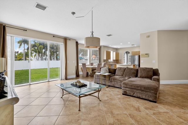 2173 Bellcrest Circle, Royal Palm Beach, FL 33411