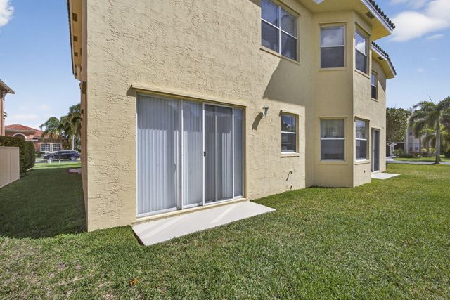 2173 Bellcrest Circle, Royal Palm Beach, FL 33411