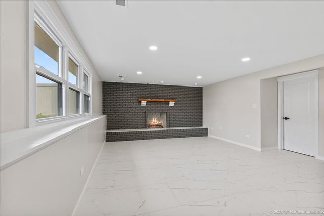 17922 State Line Avenue, Lansing, IL 60438