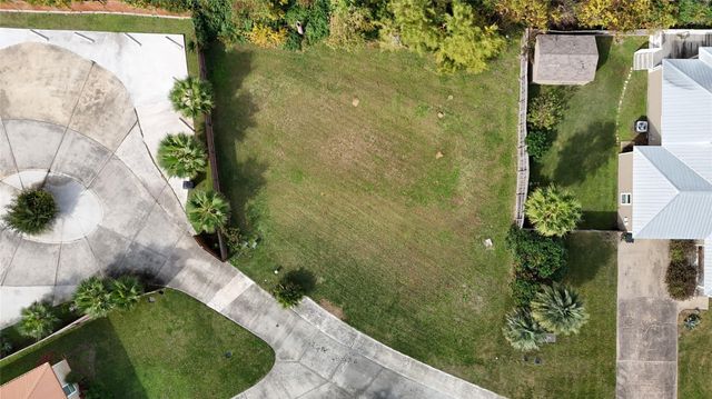 226 Debbie Lane, San Leon, TX 77539