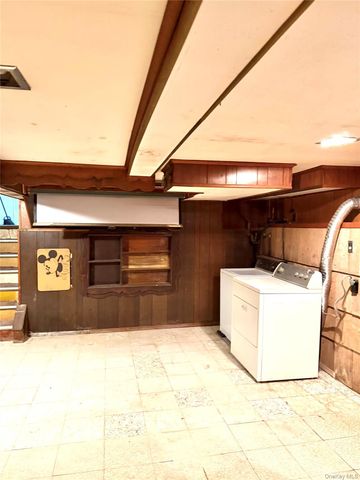 20 Catherine Drive, Selden, NY 11784