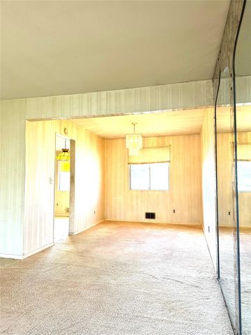 20 Catherine Drive, Selden, NY 11784