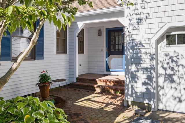 34 Lake Drive, Orleans, MA 02653