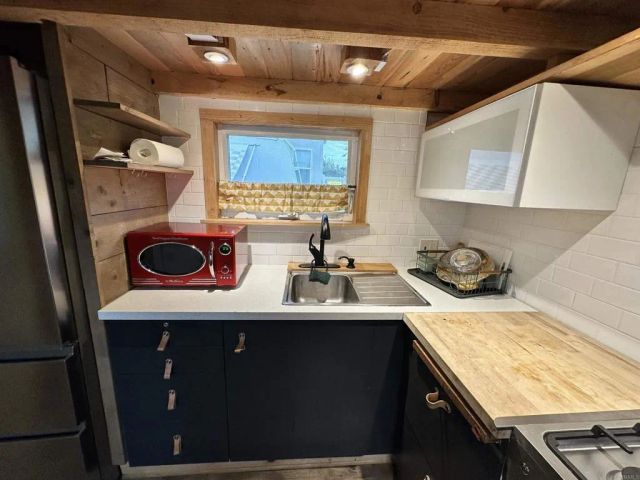 1549 N Vulcan 1, Encinitas, CA 92024