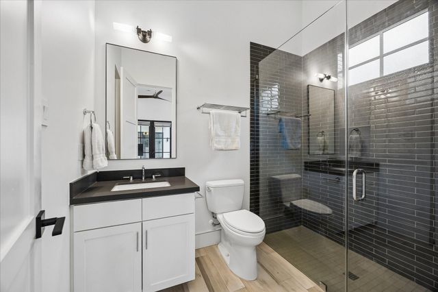 4521 Blossom Street, Houston, TX 77007
