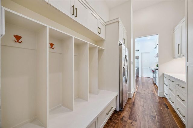 4521 Blossom Street, Houston, TX 77007