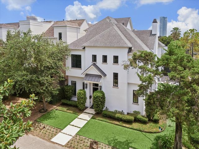 4521 Blossom Street, Houston, TX 77007