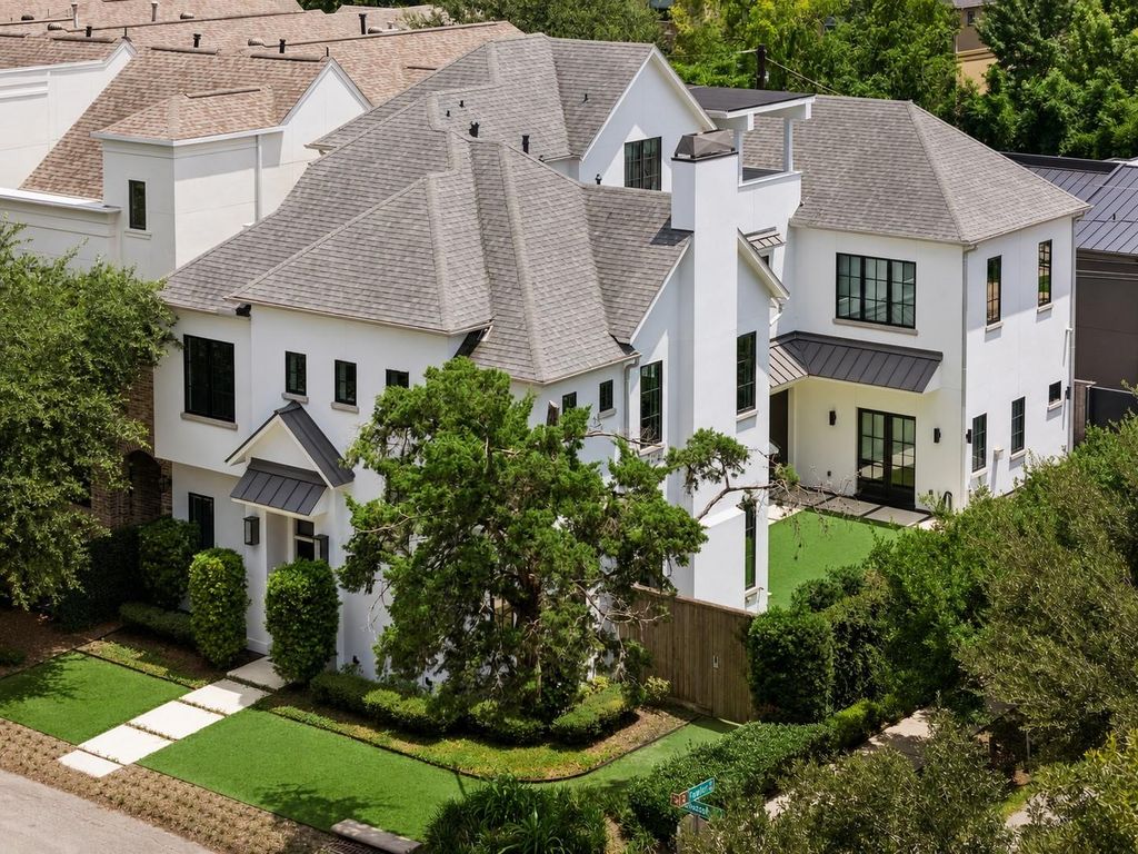 4521 Blossom Street, Houston, TX 77007