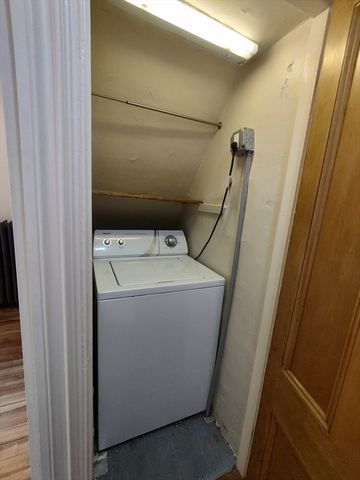 28 Mt. Auburn St. 1, Cambridge, MA 02138
