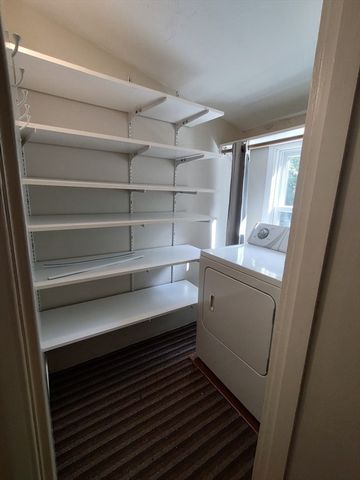 28 Mt. Auburn St. 1, Cambridge, MA 02138