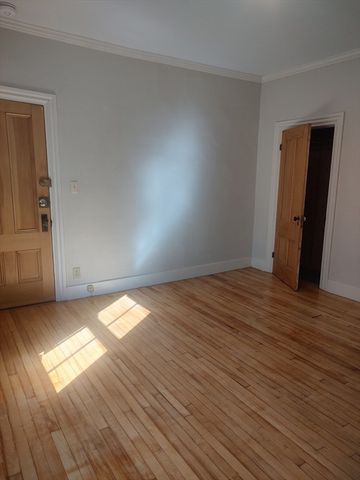 28 Mt. Auburn St. 1, Cambridge, MA 02138