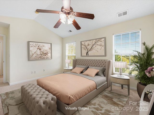 2914 Bridgeville Lane, Charlotte, NC 28262