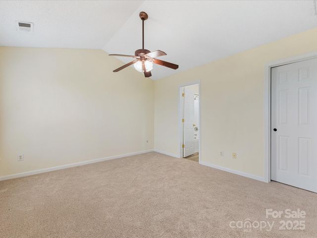 2914 Bridgeville Lane, Charlotte, NC 28262