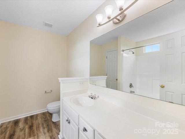 2914 Bridgeville Lane, Charlotte, NC 28262