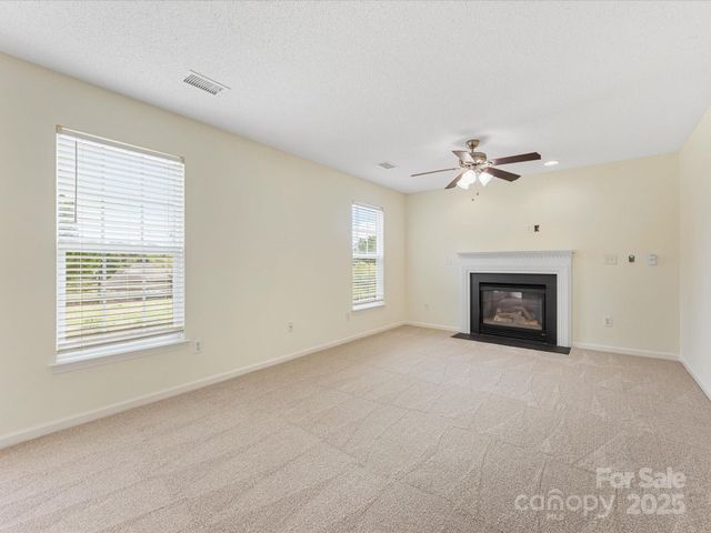 2914 Bridgeville Lane, Charlotte, NC 28262