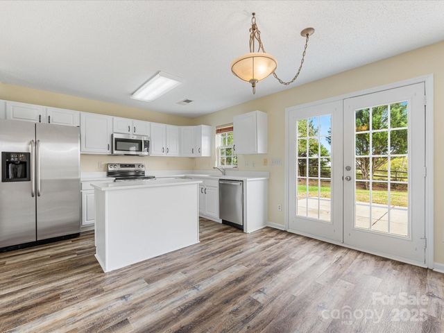 2914 Bridgeville Lane, Charlotte, NC 28262