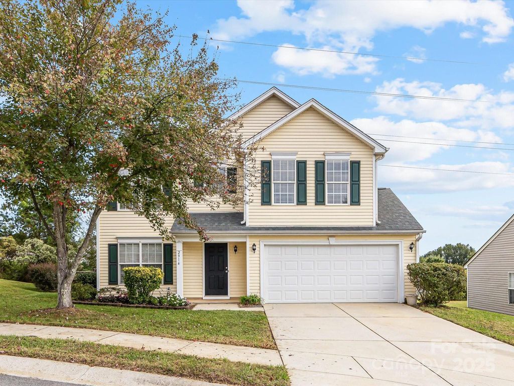 2914 Bridgeville Lane, Charlotte, NC 28262