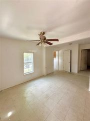 820 Chihuahua ST, Lockhart, TX 78644