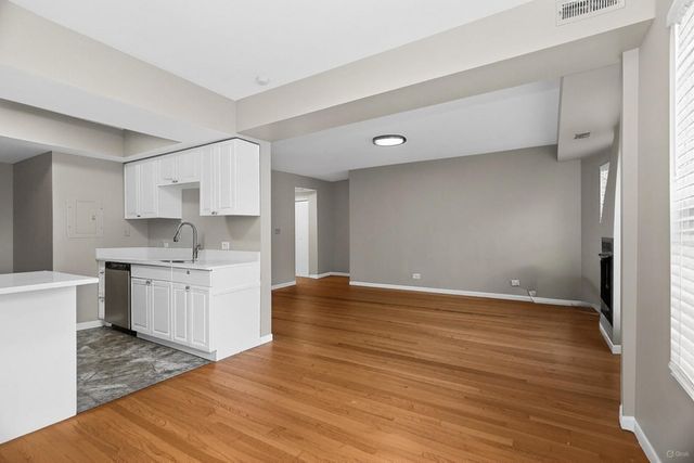 4529.5 S Drexel Boulevard 3E, Chicago, IL 60653