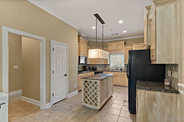 8230 Jackson Trace, Montgomery, AL 36117
