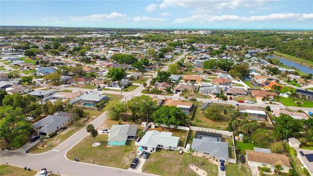 395 GULF BREEZE BOULEVARD, Venice, FL 34293