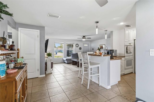 395 GULF BREEZE BOULEVARD, Venice, FL 34293