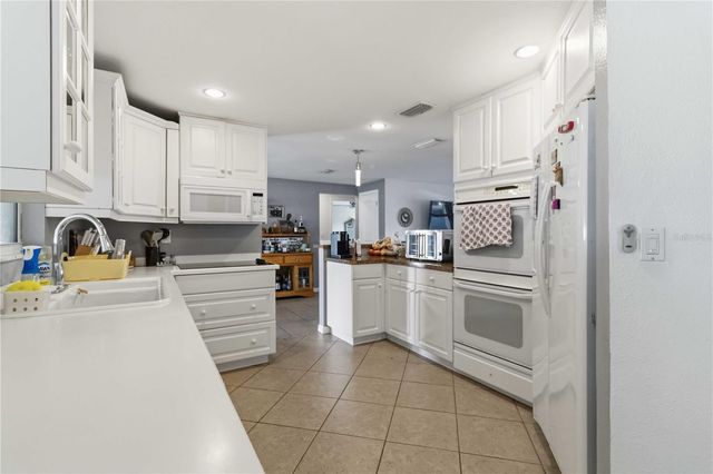 395 GULF BREEZE BOULEVARD, Venice, FL 34293