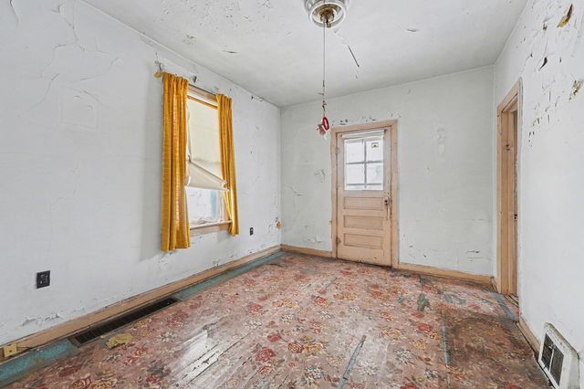 4944 Kennedy Avenue, East Chicago, IN 46312