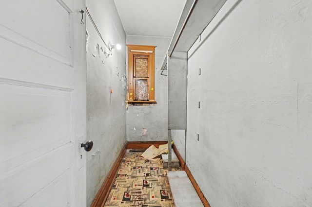 4944 Kennedy Avenue, East Chicago, IN 46312