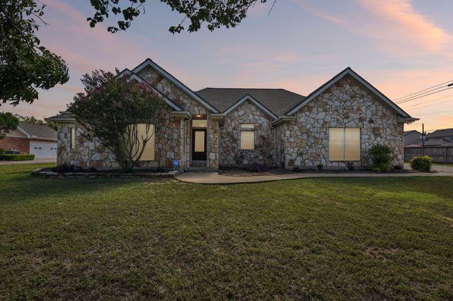 100 Grove LN, Buda, TX 78610
