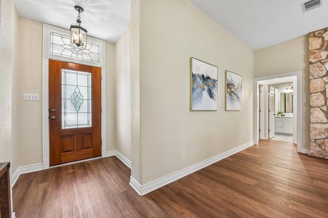 100 Grove LN, Buda, TX 78610