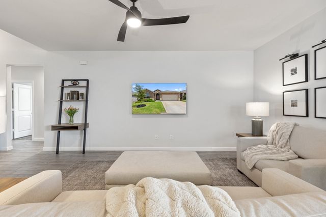 140 Orchard Pines Place, Boyd, TX 76023