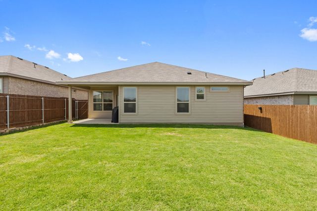 140 Orchard Pines Place, Boyd, TX 76023