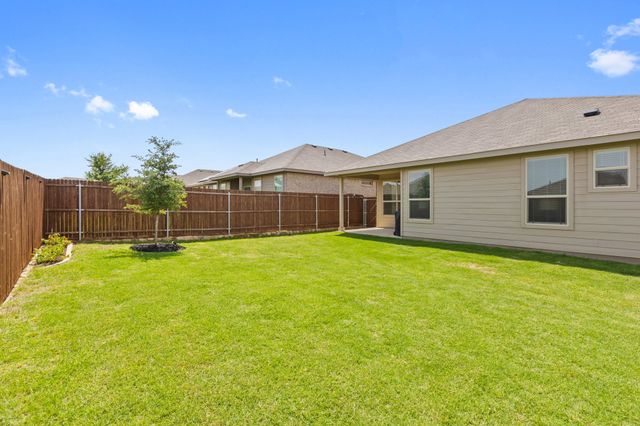 140 Orchard Pines Place, Boyd, TX 76023