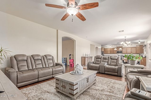 2261 N MAGDELENA Place, Casa Grande, AZ 85122