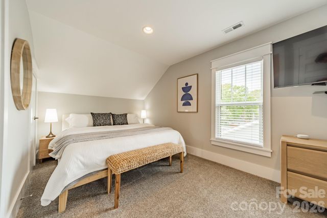 344 Melbourne Court, Charlotte, NC 28209