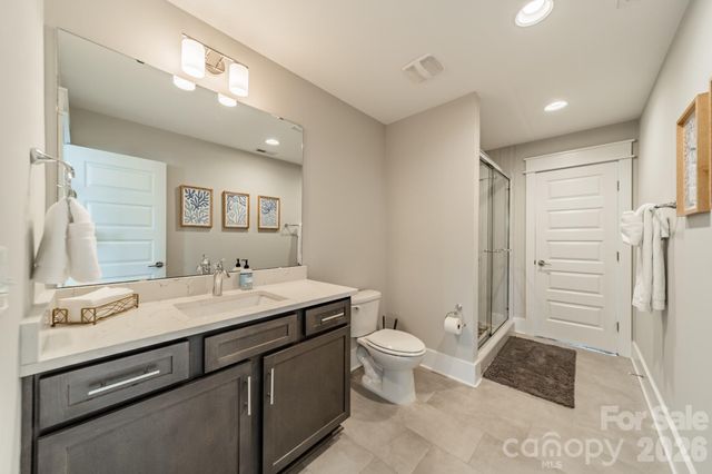 344 Melbourne Court, Charlotte, NC 28209