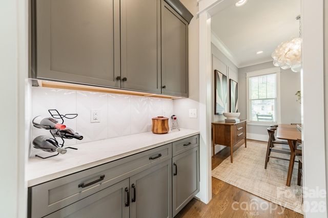 344 Melbourne Court, Charlotte, NC 28209