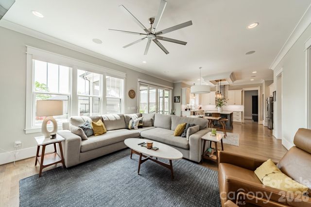 344 Melbourne Court, Charlotte, NC 28209