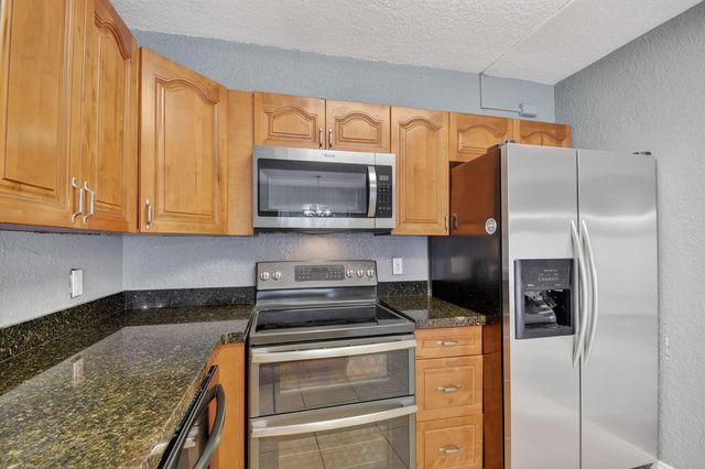 320 Woodland Road, Palm Springs, FL 33461