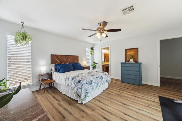 1818 Berryfield Drive, Houston, TX 77077