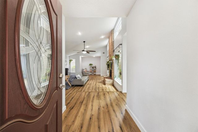 1818 Berryfield Drive, Houston, TX 77077