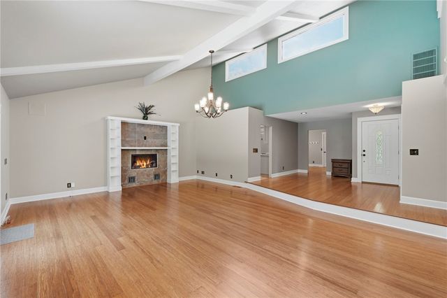1410 E Walnut Street, Rogers, AR 72756