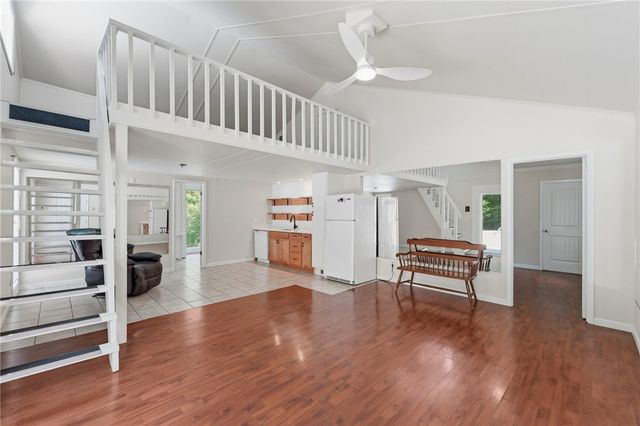 1410 E Walnut Street, Rogers, AR 72756