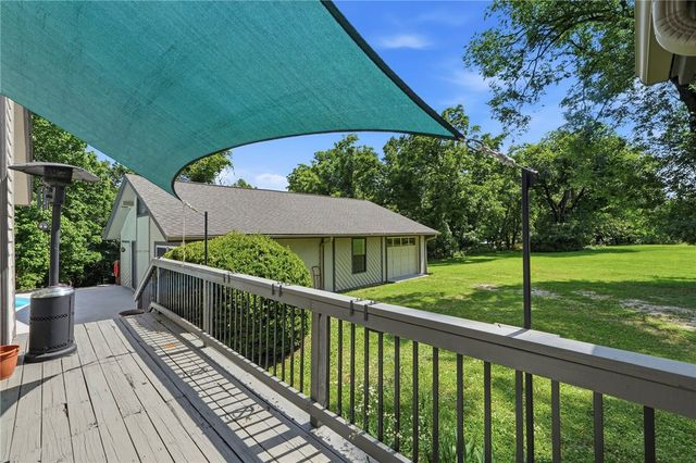 1410 E Walnut Street, Rogers, AR 72756
