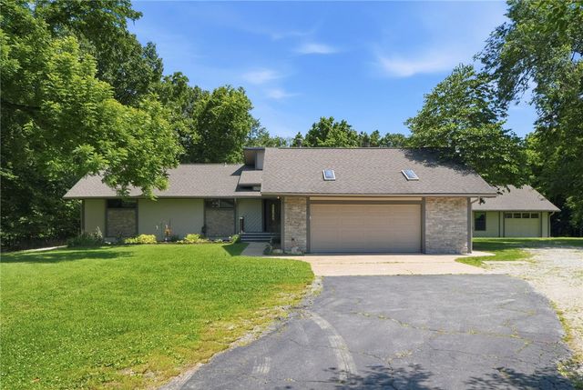1410 E Walnut Street, Rogers, AR 72756