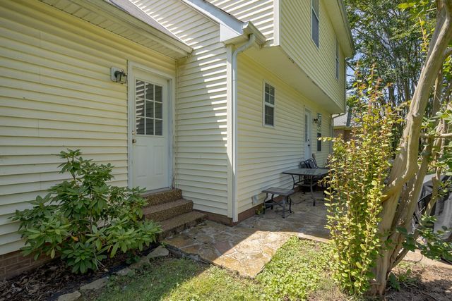 2858 Iroquois Dr, Thompsons Station, TN 37179