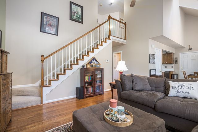 2858 Iroquois Dr, Thompsons Station, TN 37179