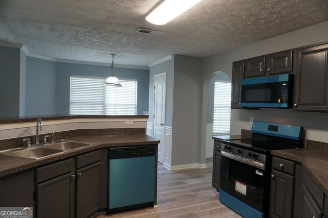 6472 W Meyer Court, Morrow, GA 30260